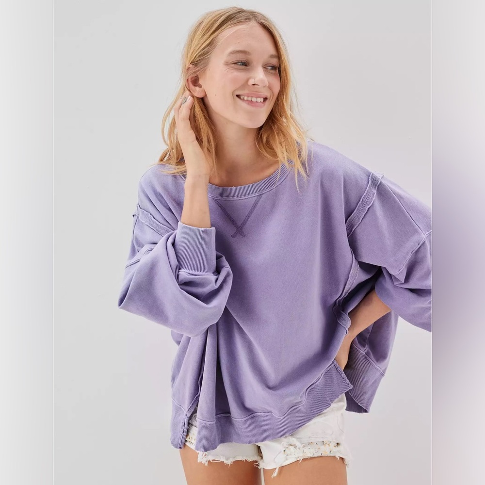 American Eagle big hug sweatshirt